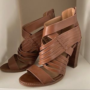 Aldo Heels Brown - Size 8.5